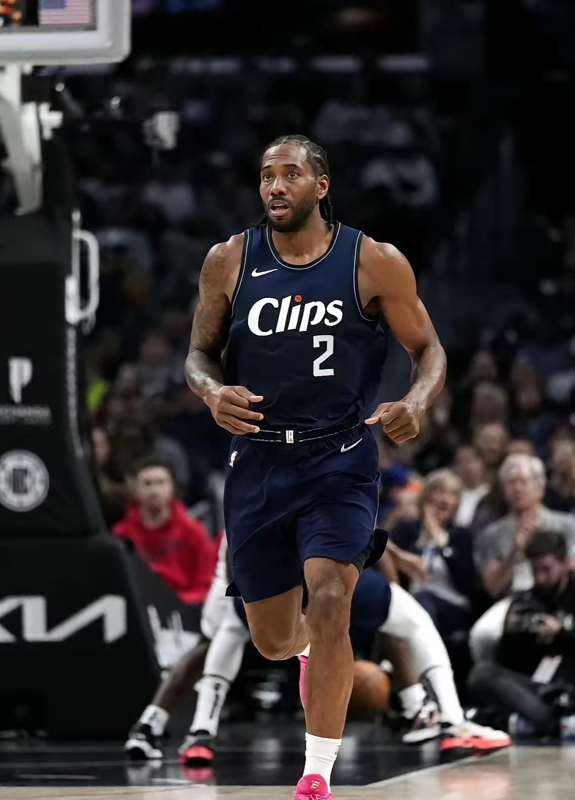 CBA杯战报：米奇22分6板，青岛107-76狂胜北京（CBA杯赛快讯：米奇砍下22分6板，青岛107-76大胜北京）