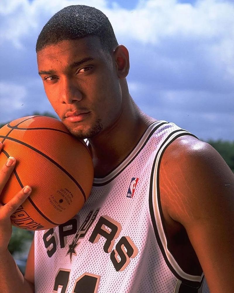 0-3！中国女排被淘汰主帅怒斥队员排球世锦赛无缘四强（0-3出局！中国女排无缘世锦赛四强 主帅赛后怒批队员）