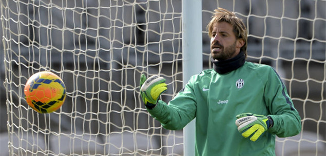 布里兰主场迎战江原 FC ，亚冠关键战即将打响（布里兰坐镇主场迎战江原FC，亚冠焦点对决一触即发）