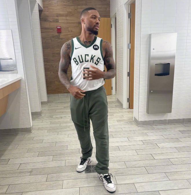 福布斯本年度球队市值排行：牛仔130亿美元居首，前50仅4足球队（福布斯年度球队估值榜出炉：达拉斯牛仔以130亿美元领跑，前50仅有4支足球队）