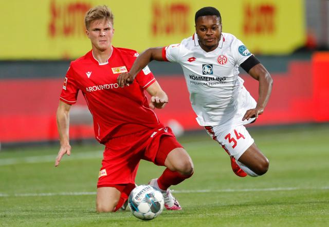 足球国足公布出征名单，多名主力如期入选（国足出征大名单出炉，多名主力如期在列）