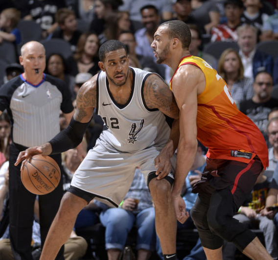 记者：埃及主帅希望萨拉赫和马尔穆什能参加12月14日的比赛（记者称：埃及主帅盼萨拉赫、马尔穆什出战12月14日比赛）