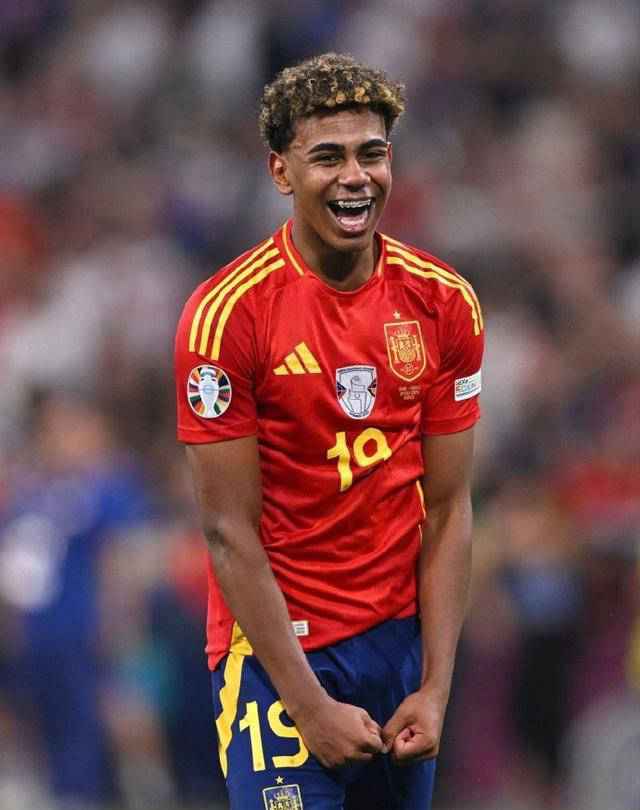 日职乙半场：神代庆人、村上悠绯破门，爱媛1-1熊本（日乙半场：神代庆人、村上悠绯建功，爱媛暂与熊本1-1战平）