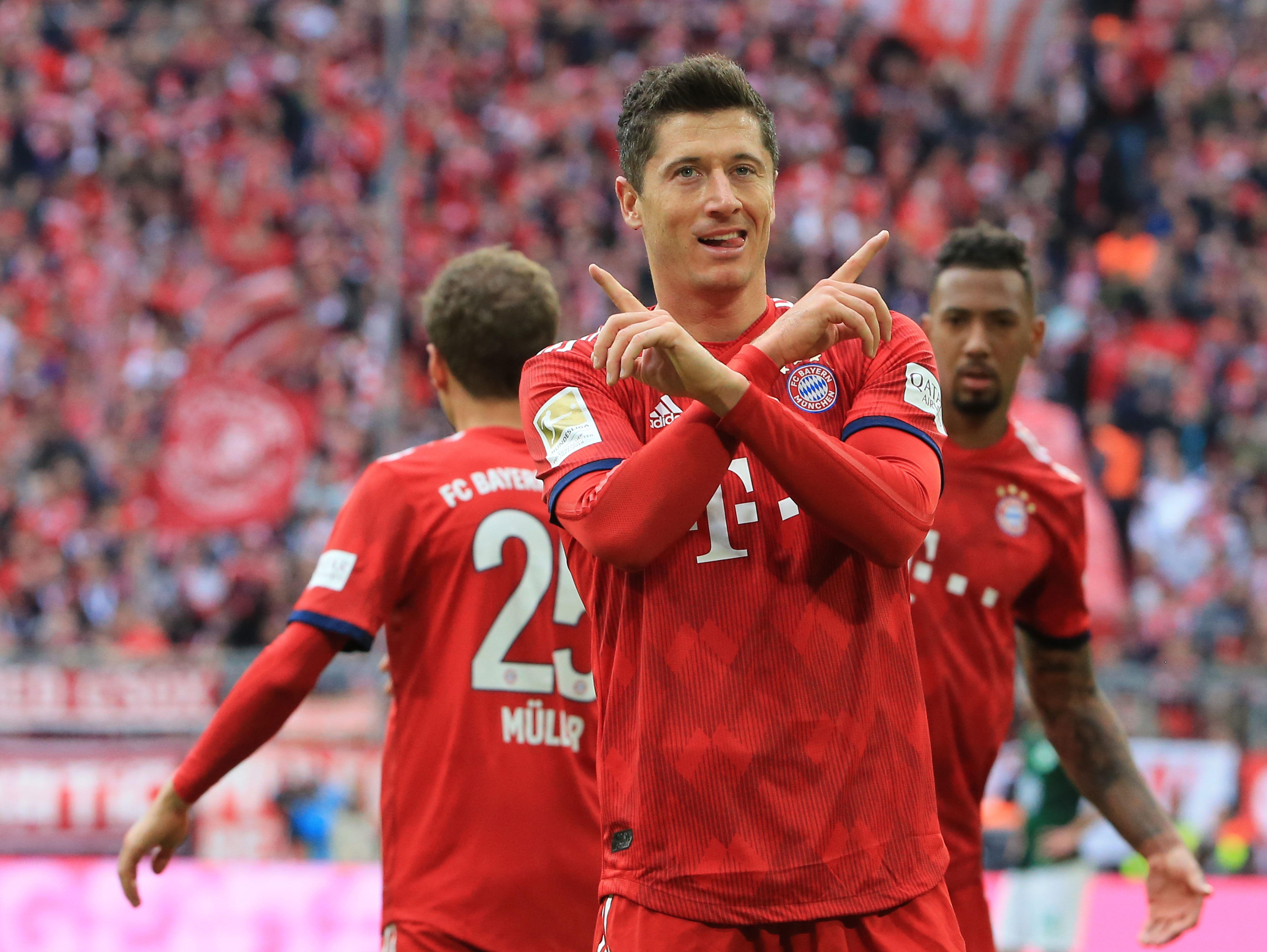 阿森纳3-1完胜拜仁，五档次差距尽显，欧冠小组赛掀翻对手（欧冠小组赛：阿森纳3-1击溃拜仁，实力鸿沟一览无遗）