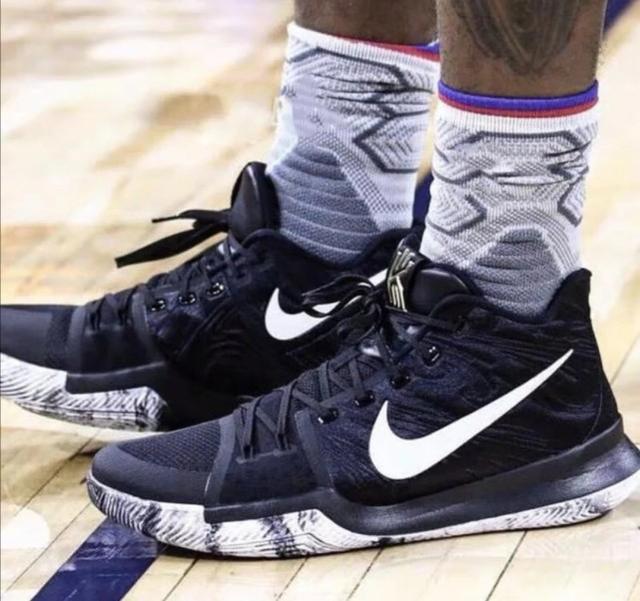 六台：马竞认为巴萨无力支付小蜘蛛的转会费，计划围绕其建队（六台：巴萨难承担小蜘蛛的转会费，马竞打算以其为建队核心）