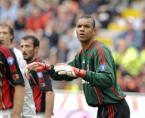 尴尬，阿隆索执教皇马的欧冠战绩是2019年索拉里之后最差（阿隆索率皇马欧冠成绩创2019年索拉里以来新低）