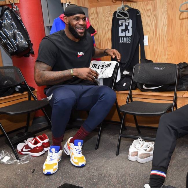 德转列自由转会身价前10：姆巴佩1.8亿欧第1，梅西8000万第2（德转公布自由转会身价前十：姆巴佩1.8亿欧领跑，梅西8000万居次）