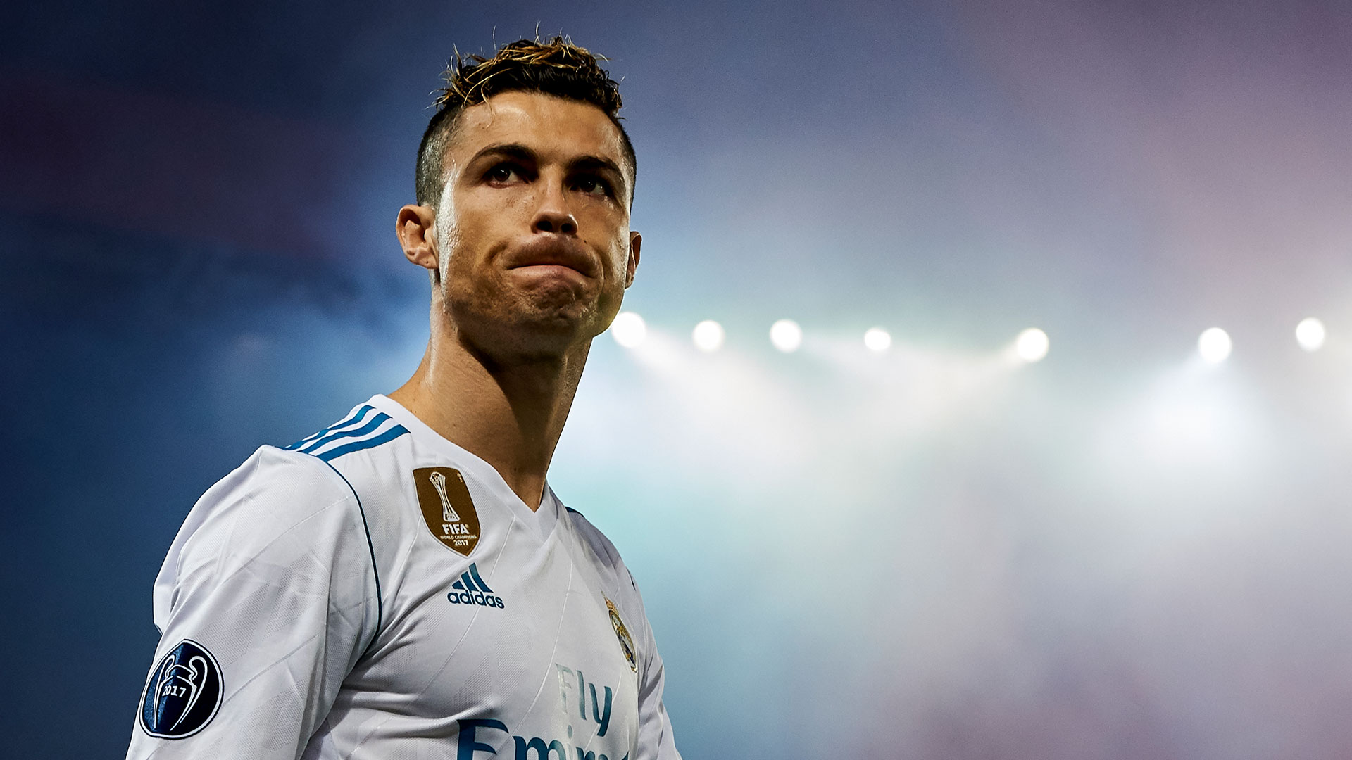 米体：托蒂被前妻指控留小女儿独自在家，检方认为指控不成立（米体：前妻控托蒂让小女儿独自在家，检方认定指控不成立）