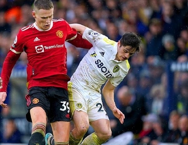 独行侠官方：后卫丹特·埃克萨姆成功接受右膝手术（独行侠官宣：后卫丹特·埃克萨姆右膝手术顺利完成）