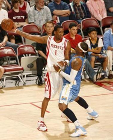 意超杯决赛战报：内雷斯双响，那不勒斯2-0博洛尼亚夺冠（意大利超级杯决赛：内雷斯梅开二度，那不勒斯2比0力克博洛尼亚捧杯）