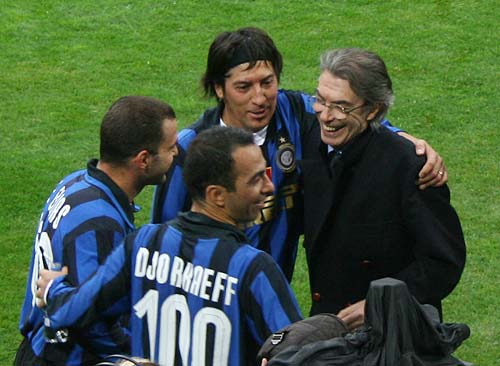 西蒙斯：在巴黎时，内马尔一直照顾我；英超就是世界第一联赛（西蒙斯称在巴黎受内马尔照顾，直言英超是世界第一联赛）